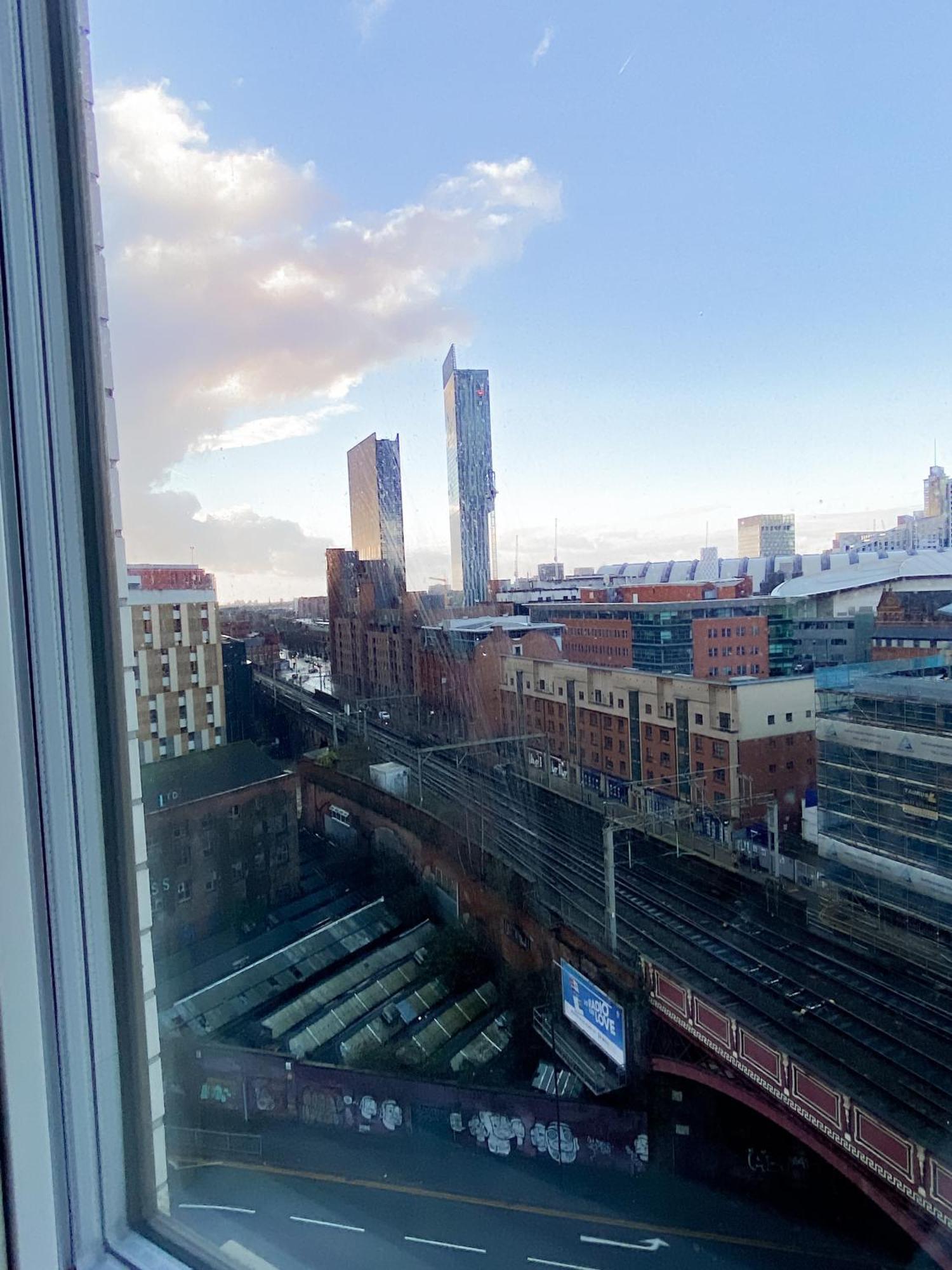 The Panda - Modern 2 Bedroom Apt In Manchester City Centre Exterior foto
